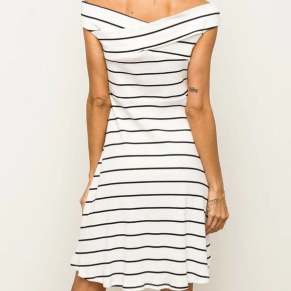 Off Shoulder Dress - Picture 4 of 7